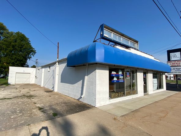 750 N Henderson St, Galesburg, IL 61401
